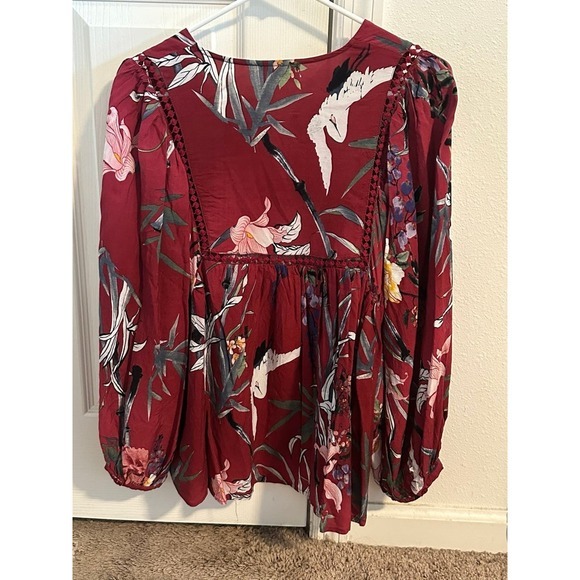 Womens‎ Blouse - Picture 2 of 3